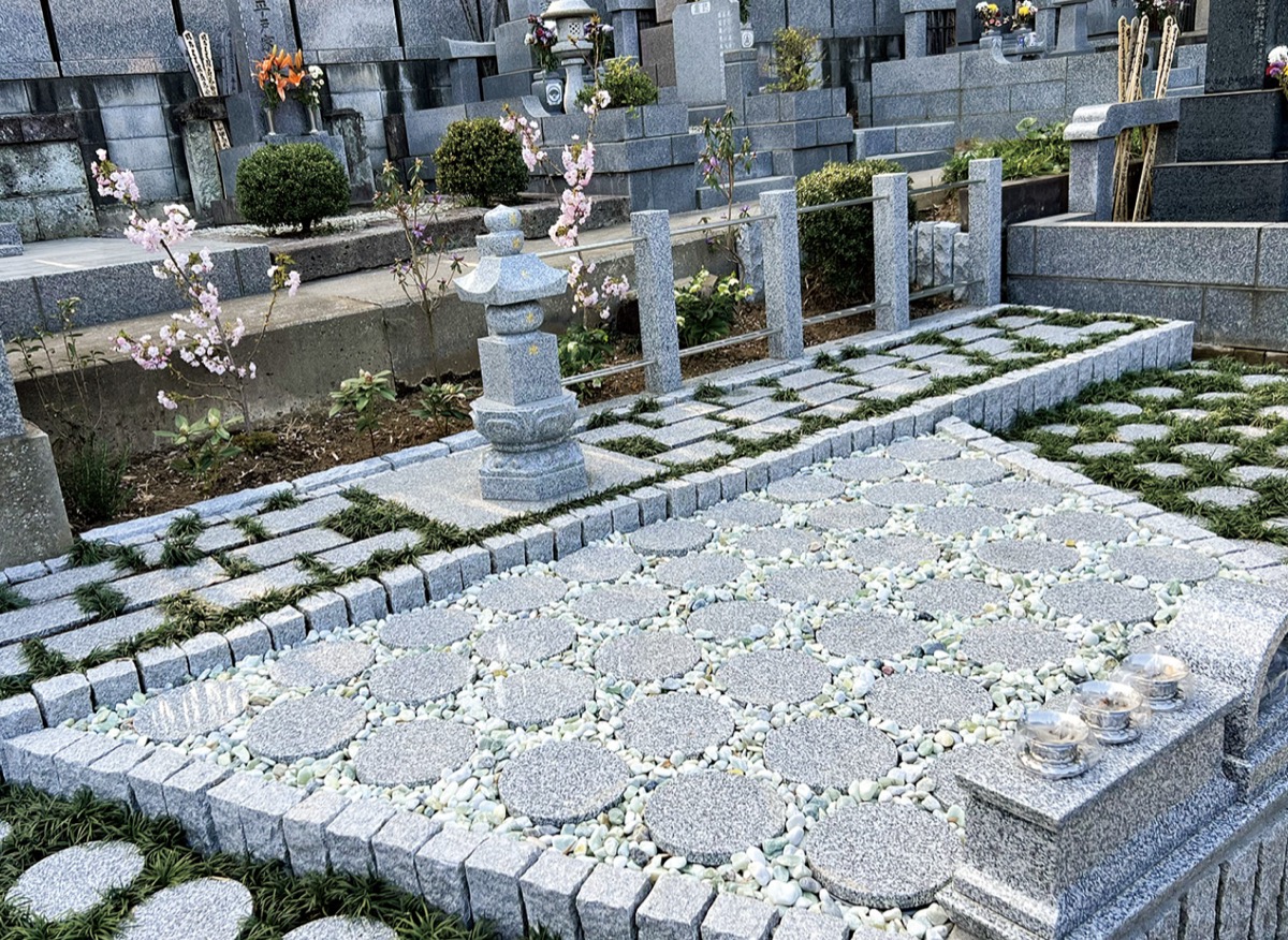 人気の樹木葬墓地