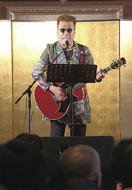 嘉門タツオさんが熱唱