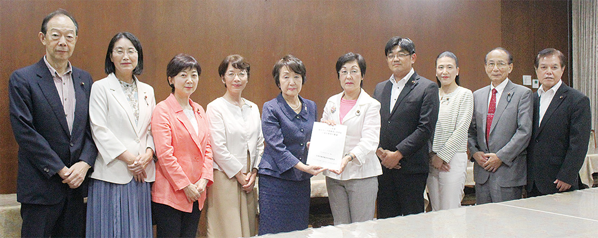 新年度横浜市予算案 市政報告 市民の声が市政を動かす 日本共産党横浜市会議員 あらき 由美子 南区 タウンニュース