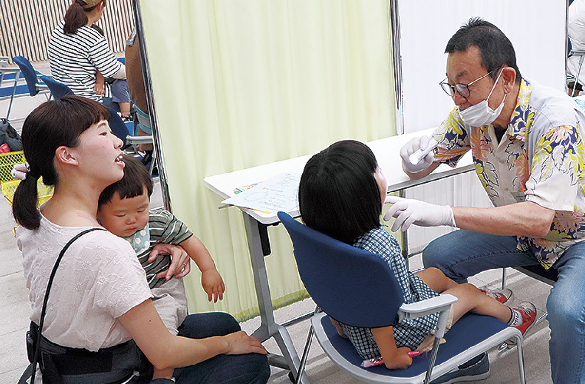 子どもの歯をチェック 歯科医師会が無料検診 | 南区 | タウンニュース