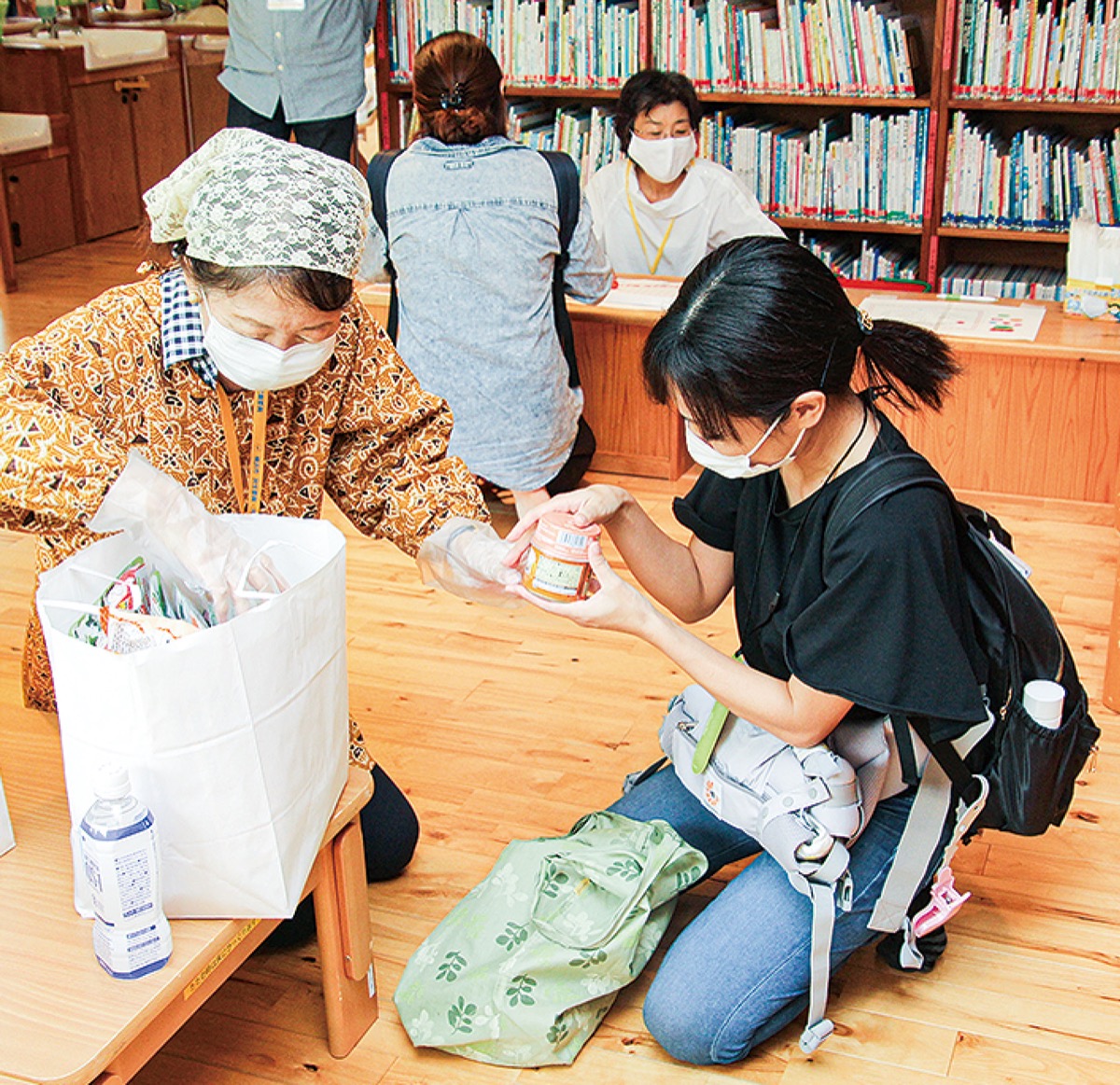 はぐはぐの樹でのフードパントリー（昨年10月）