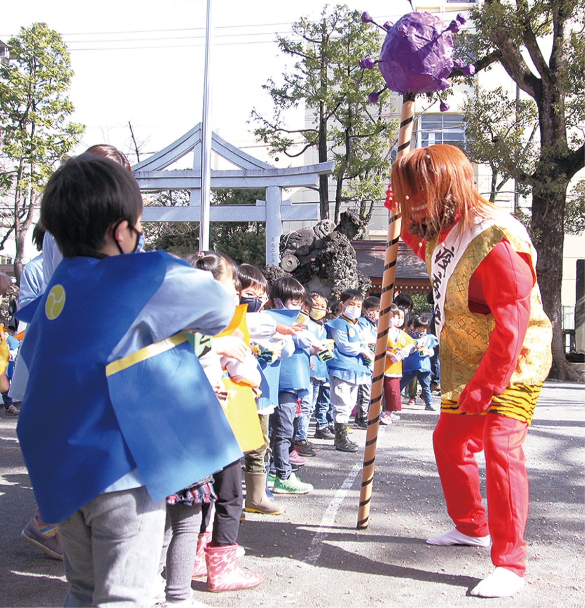 ｢ウイルス鬼｣を園児が退治 日枝神社で節分祭
