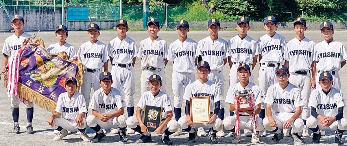 優勝を喜ぶ選手