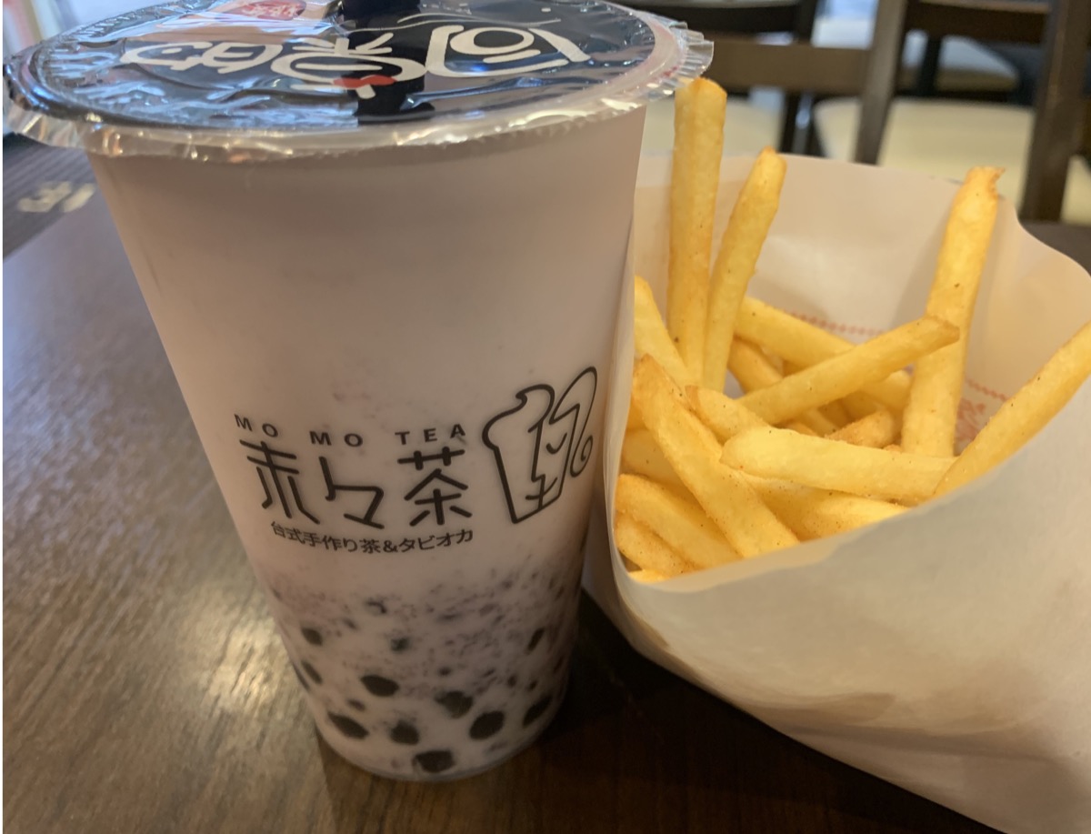 学生でにぎわう弘明寺商店街の｢末々茶｣はタピオカミルクティーなどの台湾の軽食を食べられる