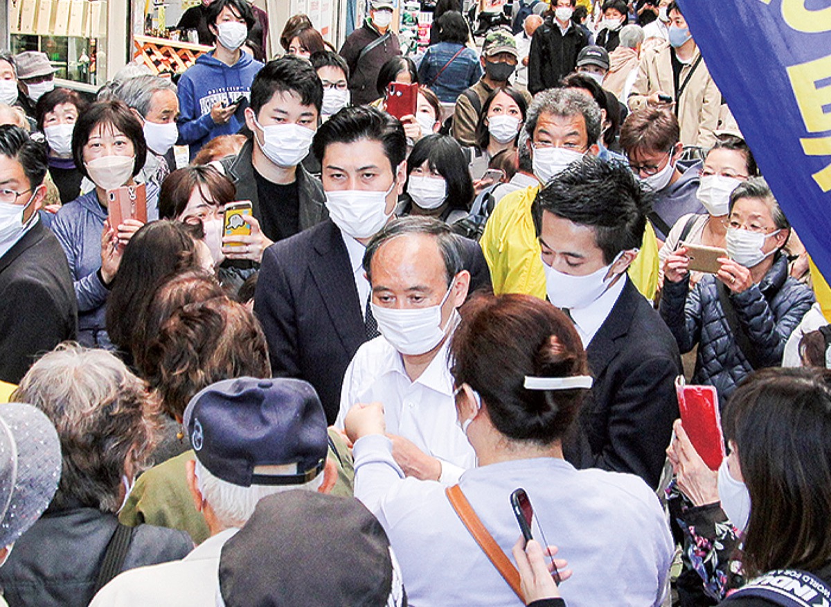 菅氏、地元で人気示す