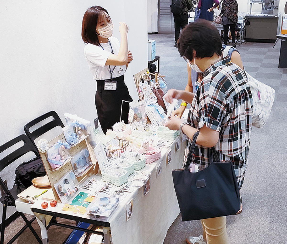 個性あふれる手作り市