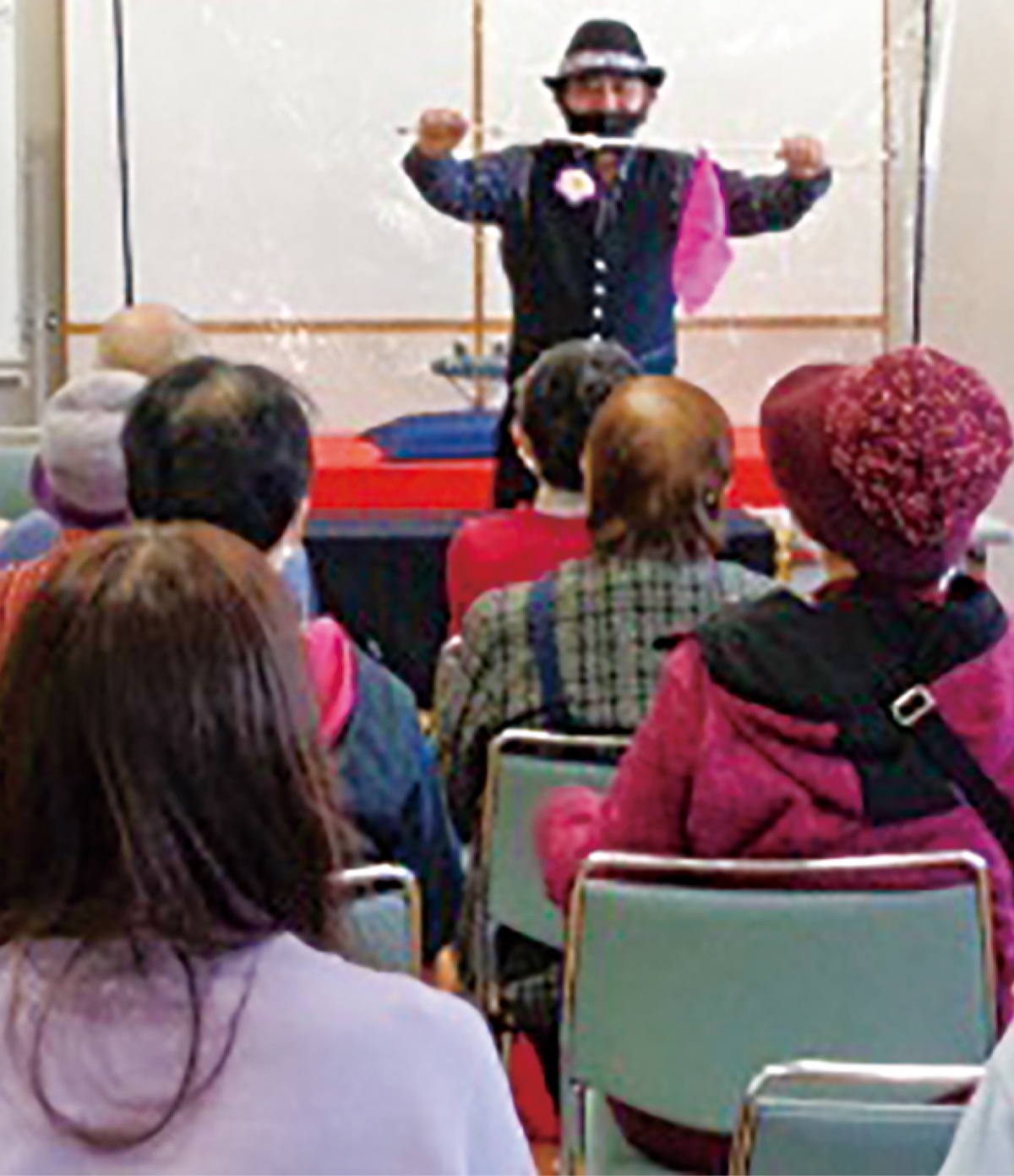 落語･手品で初笑い