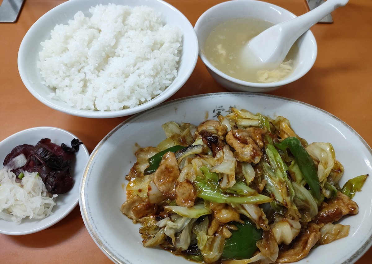 西中町の｢栄華｣の｢回鍋肉｣