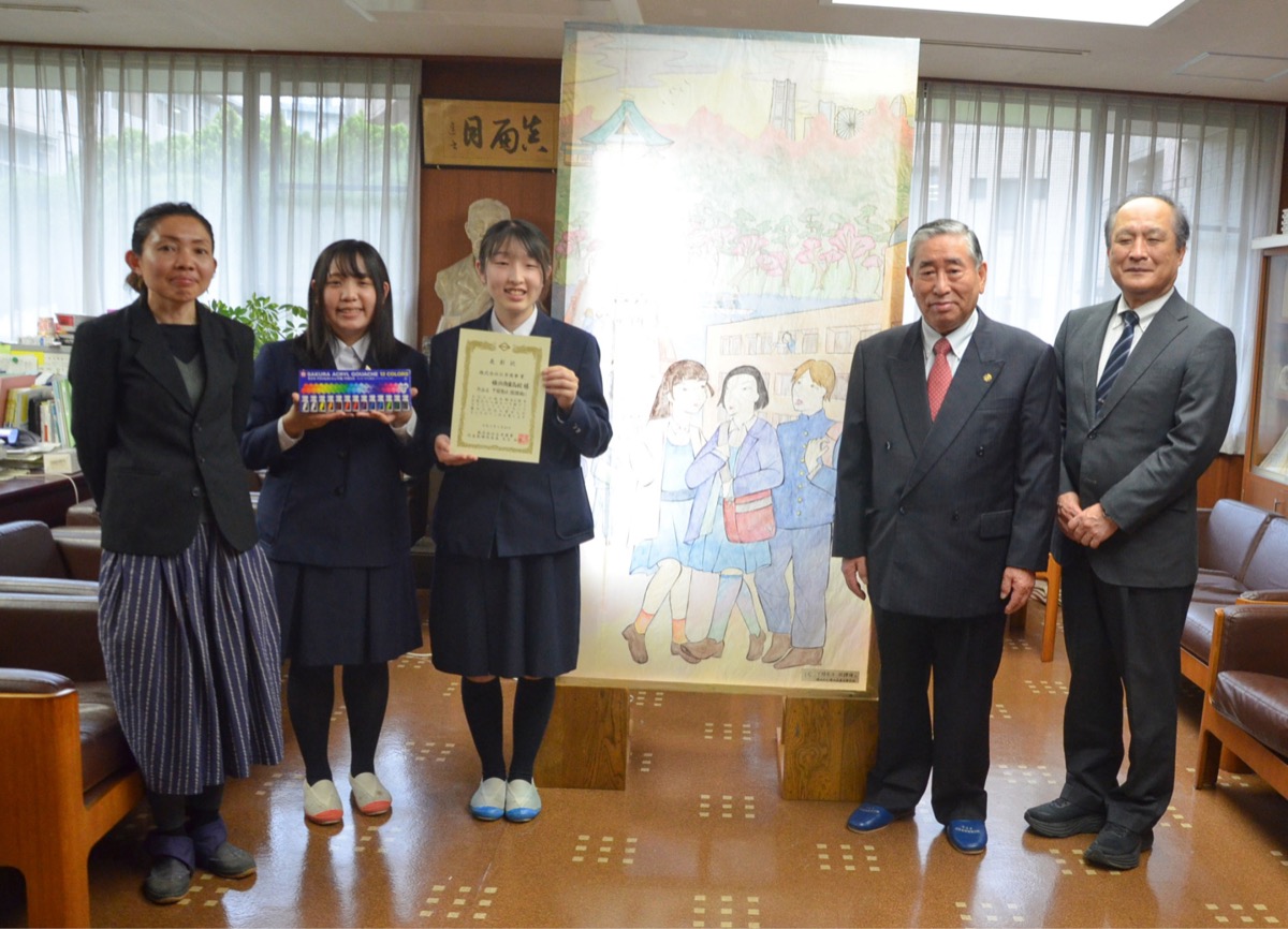 部員2人のY校美術部　学校周辺の街並みを捉えた｢絵どうろう｣が優秀作品に