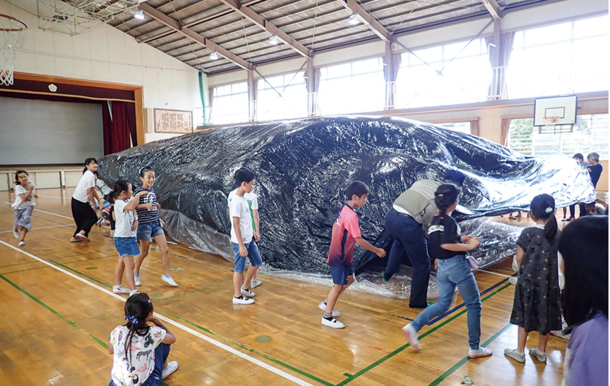 原寸大の｢クジラ｣が登場