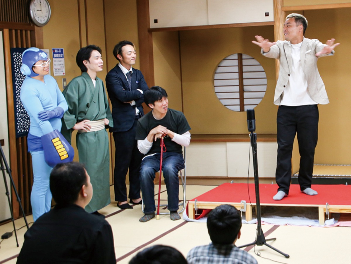 芸能事務所 お笑いライブ