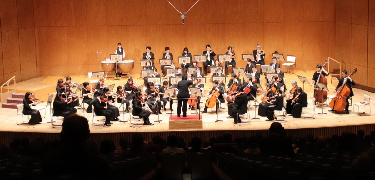 神奈川県青少年交響楽団が12月24日に県立音楽堂で演奏会