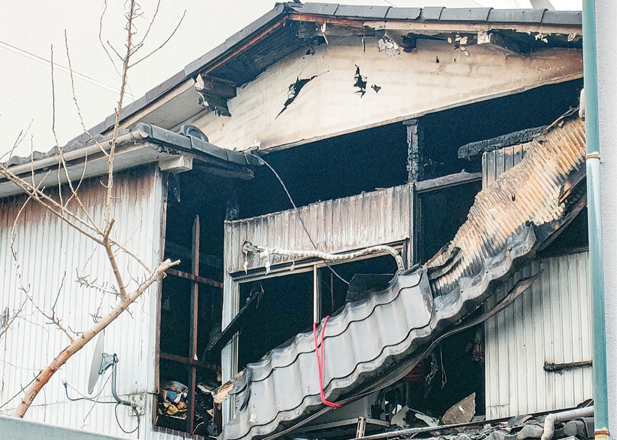 東蒔田町の住宅で火災
