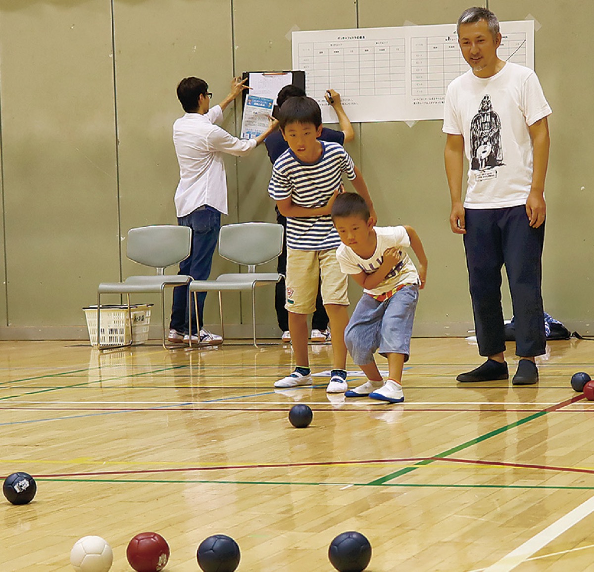 体を動かし楽しむ