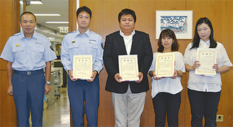 （左から）阿部署長、亀井さん、加辺さん、岩瀬さん、本田さん