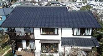 軽量化された瀧口邸の屋根