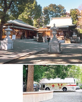 星川杉山神社＝写真上＝の駐車場に献血バスが設置される＝同右