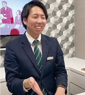 店長の山本さんは必要な知識と技能を備えた認定補聴器技能者
