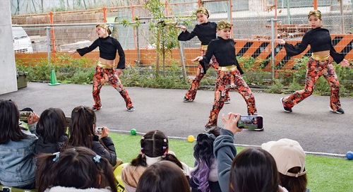 ダンスパフォーマンスの様子