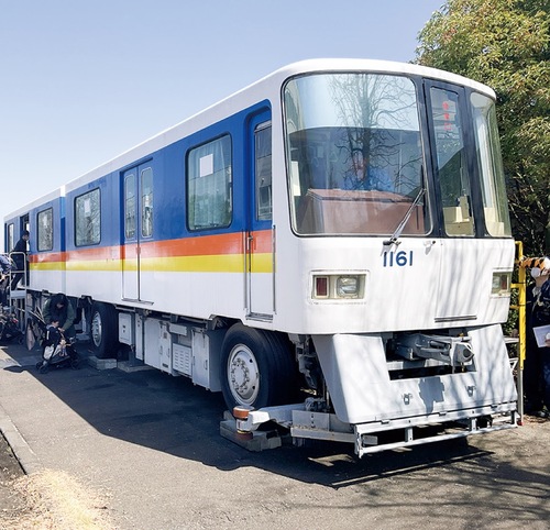 毎年人気の1000型車両展示