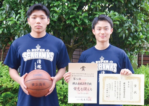 チームの舵を取る森さん（右）と青池さん