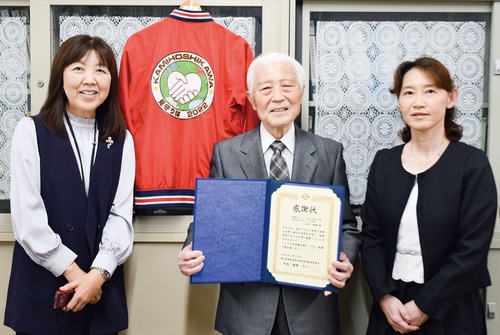 右から瀬田所長、坂口さん、西山校長