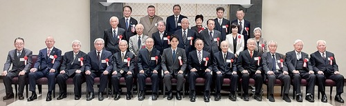 表彰対象者らが集まった