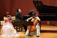 ピアノと弦の美しい響き