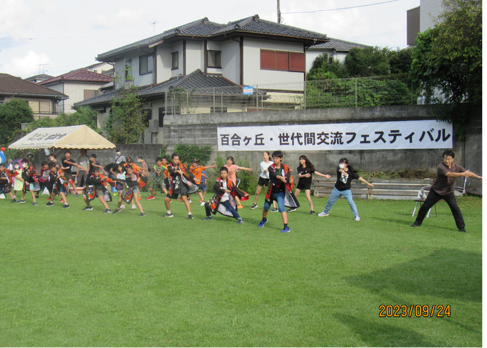 ９月27日、青空広場で世代間フェス