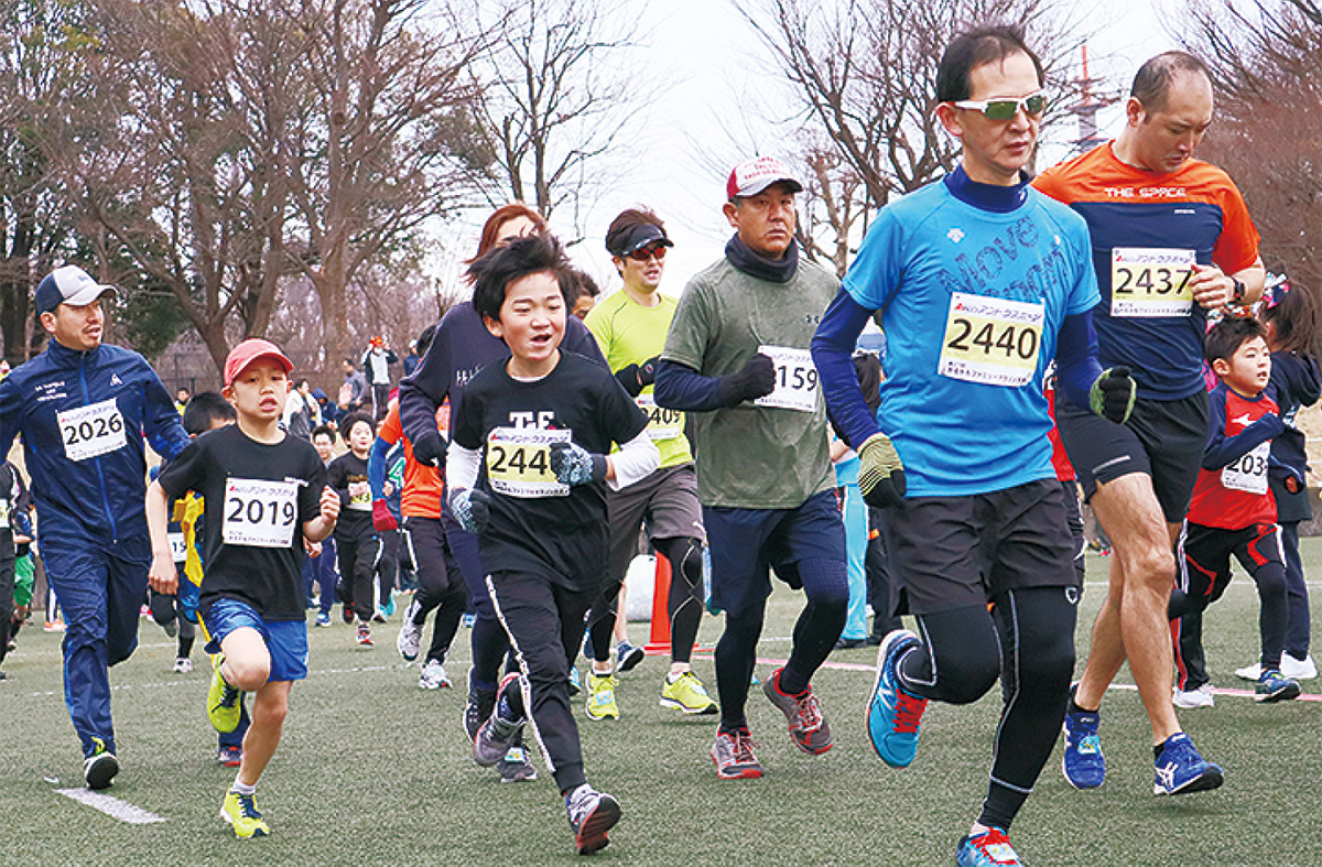 春の訪れを感じさせる園内のコースを走り抜けた