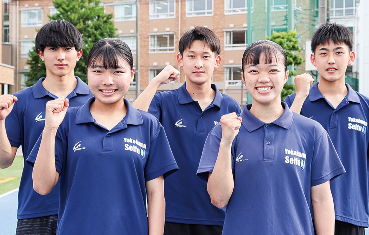 陸上部の左から山崎さん、中尾さん、池田さん、阿部さん、木村さん