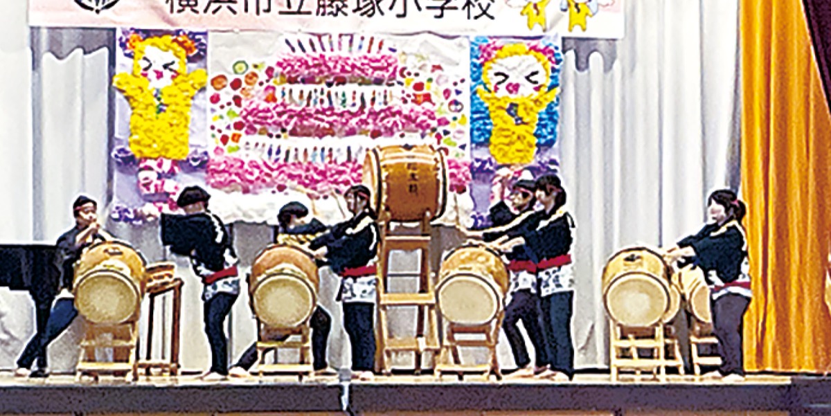 藤塚太鼓の演奏