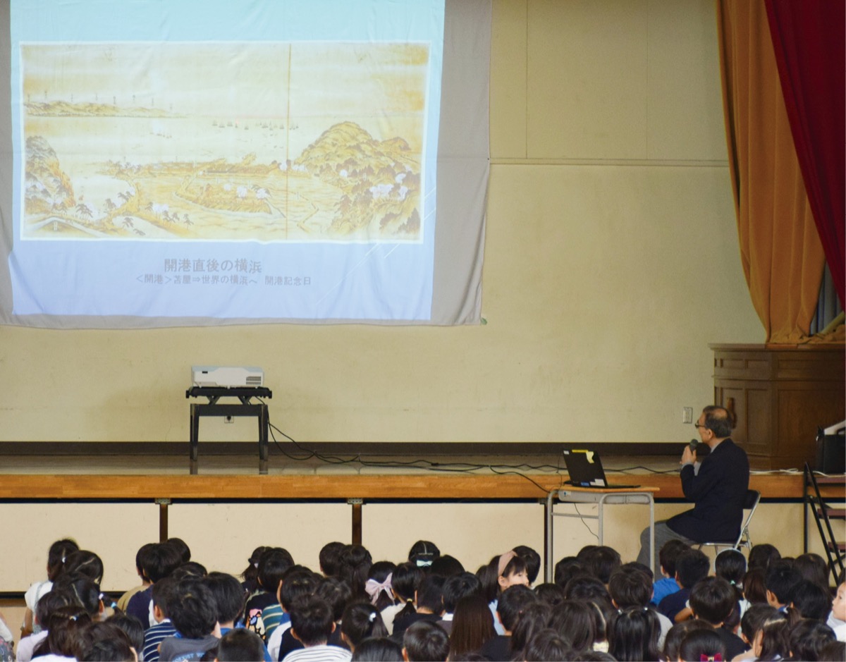 横浜の港の歴史学ぶ