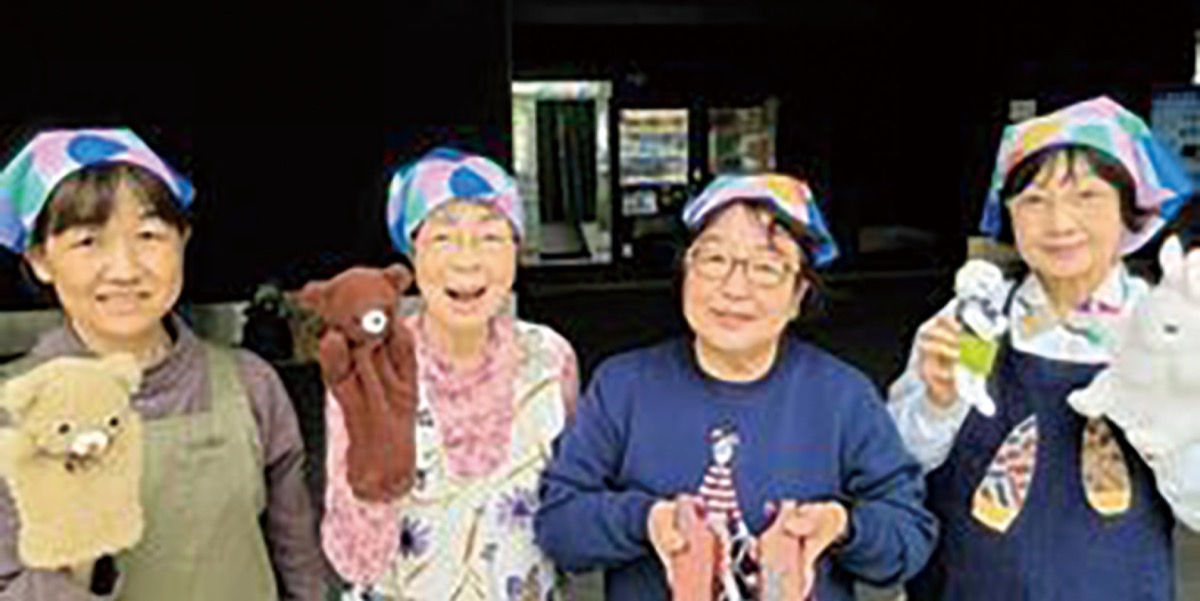 写真撮影や工作など