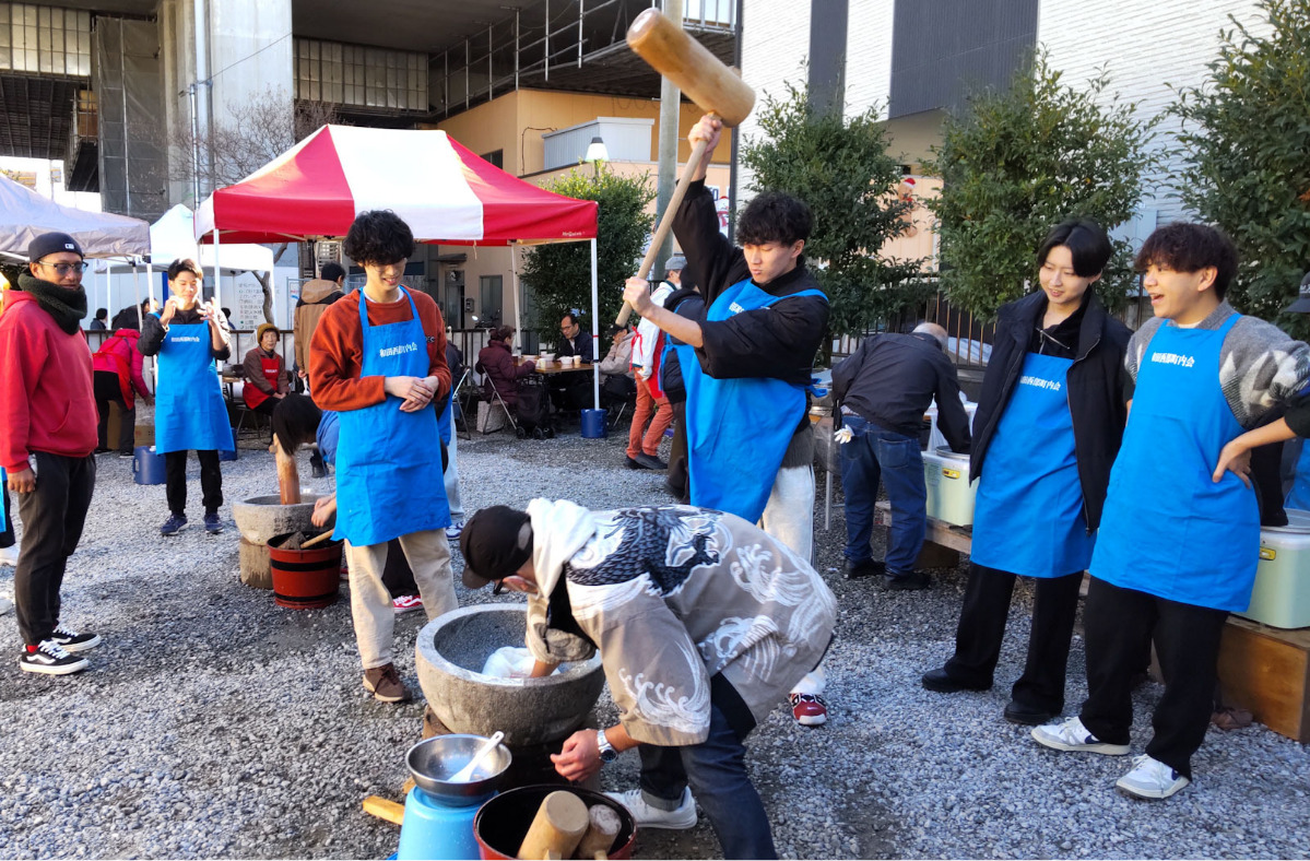 和田杉山神社で12月７日に餅つき大会
