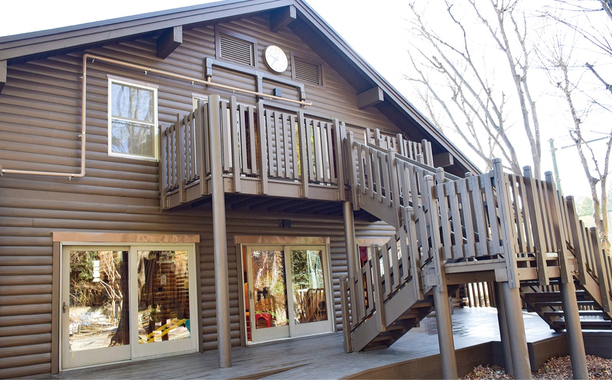 ログハウスの外観