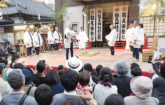 毎年4月に行われる田祭り