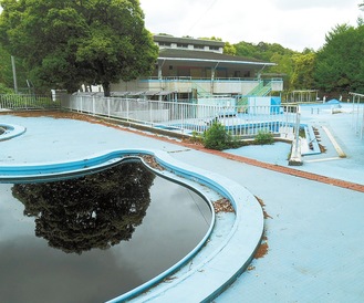 三ツ池公園のプール（神奈川県から提供）