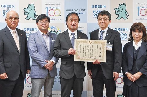 横浜鶴見西ＬＣの関係者と渋谷区長