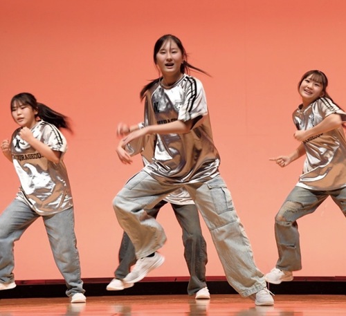 区内の中高生130人以上が参加する＝写真は昨年