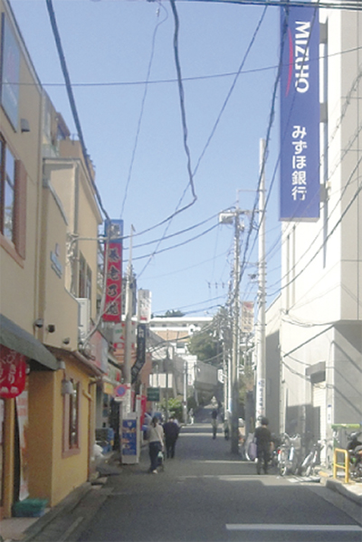 豊岡に居を構えた親友・上山草人