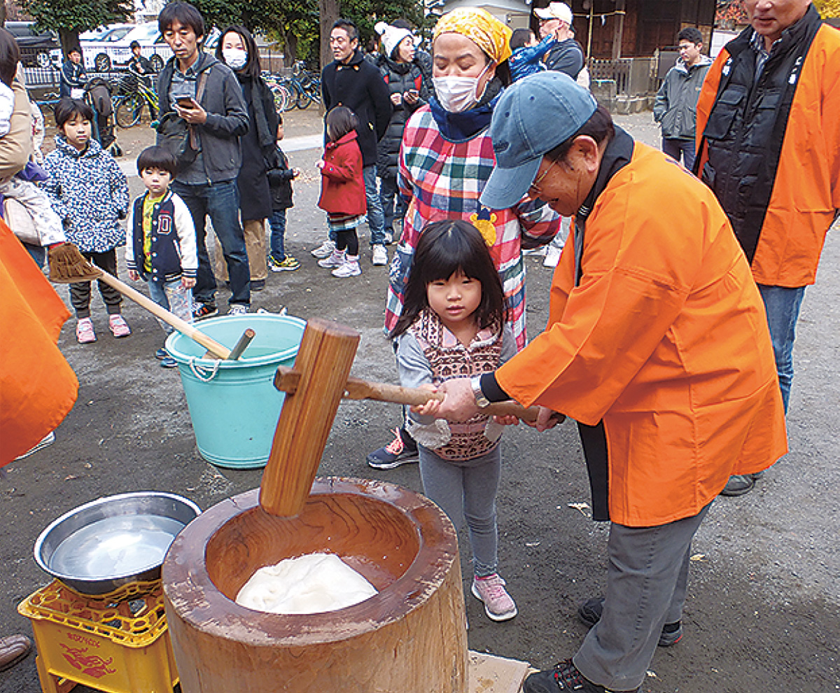 江ヶ崎町で餅つき大会 740人が交流 | 鶴見区 | タウンニュース