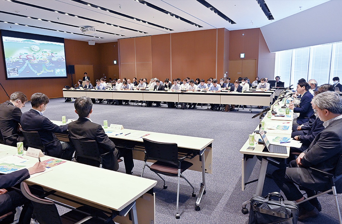 初回の会合の様子