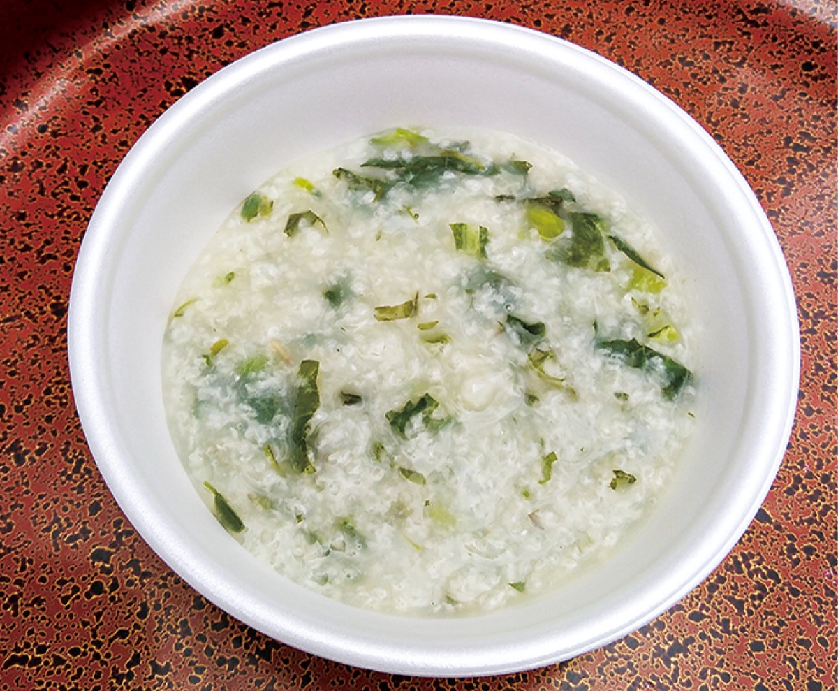 七草は敷地内で採取したもの