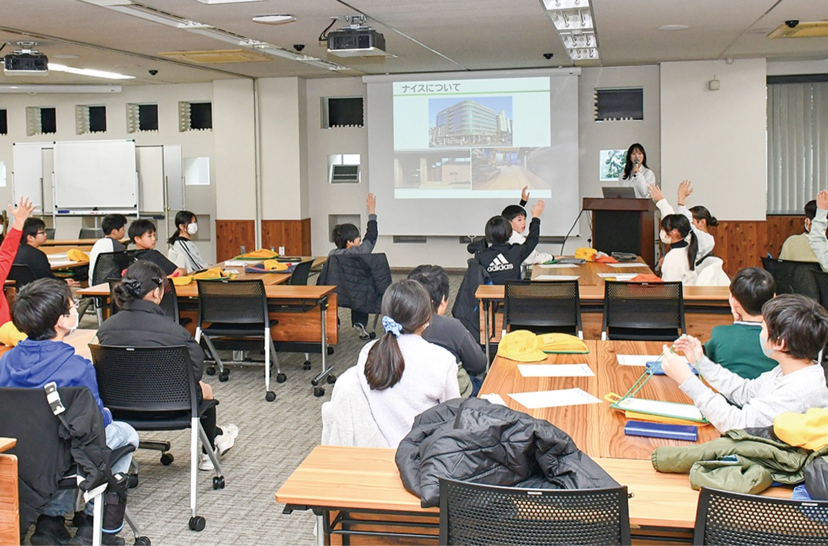 断熱や窓の大切さ学ぶ