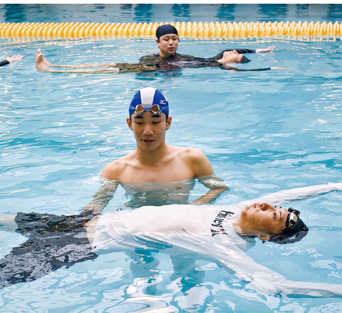 小学校教諭らに水泳研修