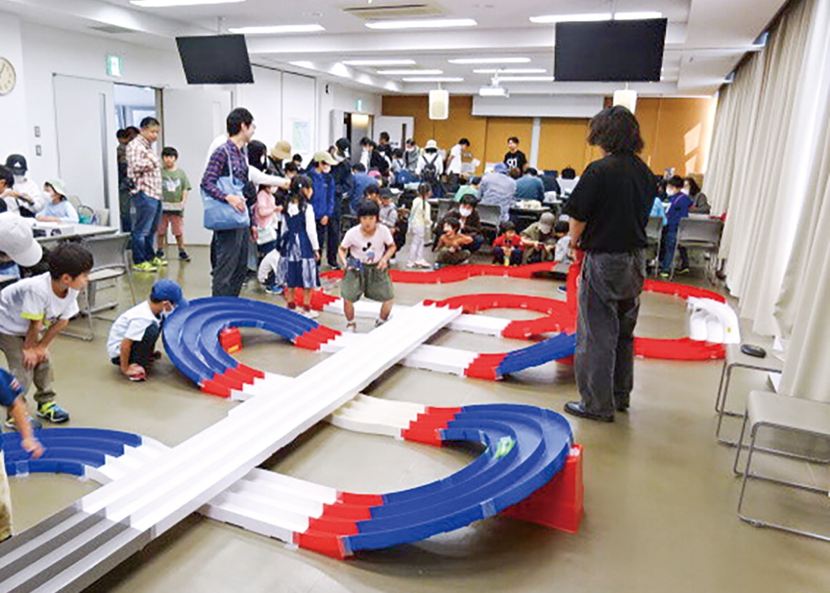 日産横浜工場で祭り