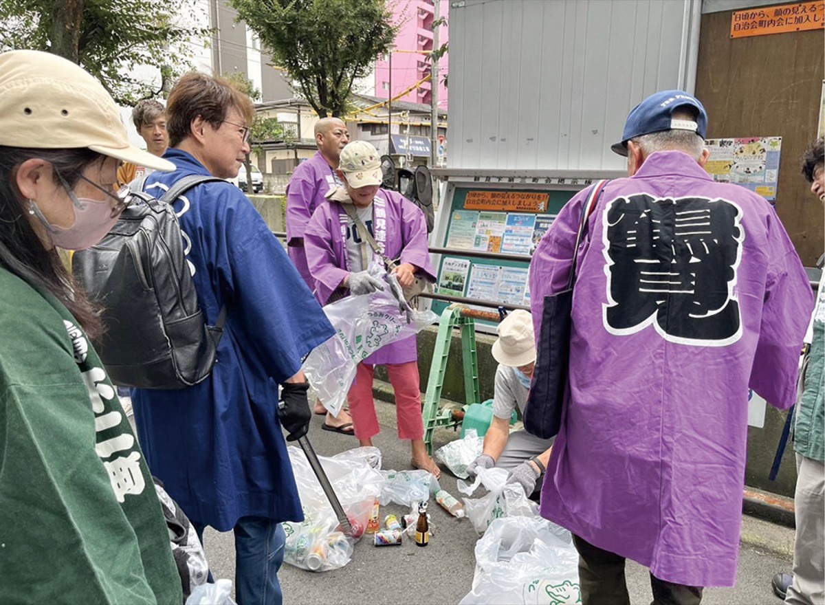 鶴見中央で清掃活動