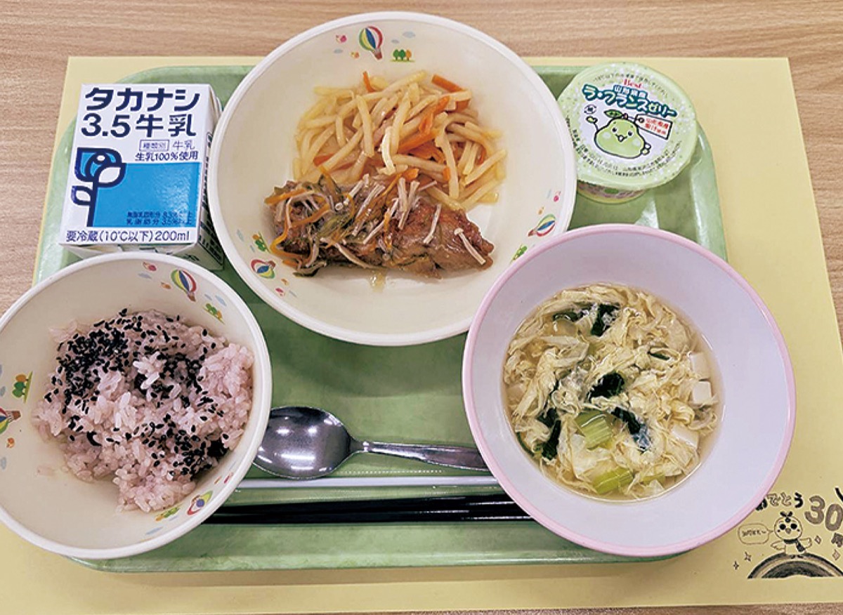 特別給食で周年をお祝い