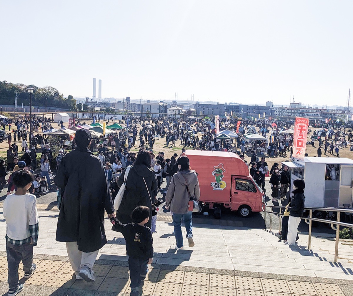 グルメ求め１万５千人来場